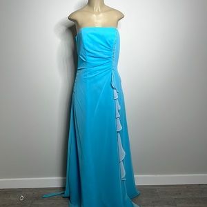 Forever Outs baby blue dress no size tag but looks like a 12